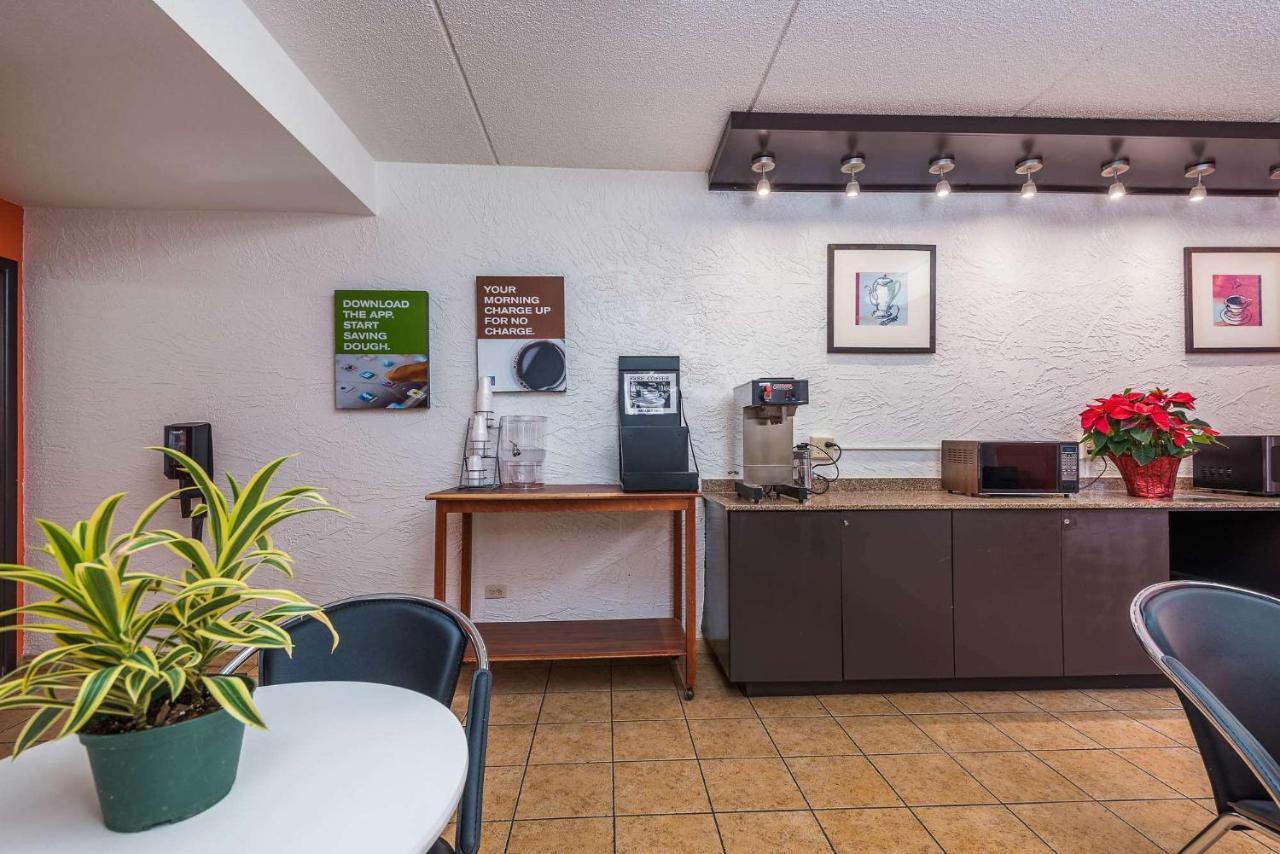 Motel 6-Bridgeview, Il Eksteriør billede