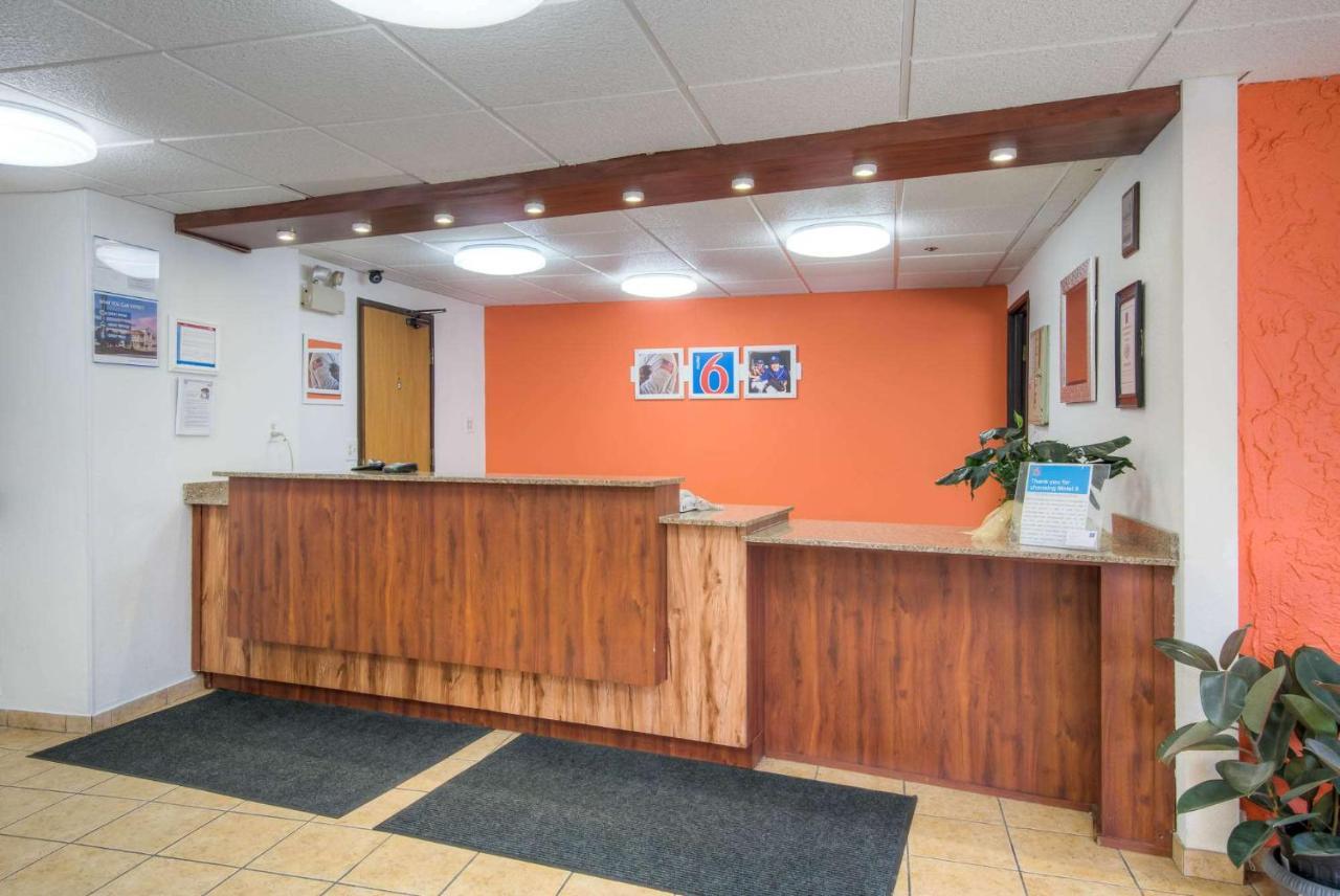 Motel 6-Bridgeview, Il Eksteriør billede