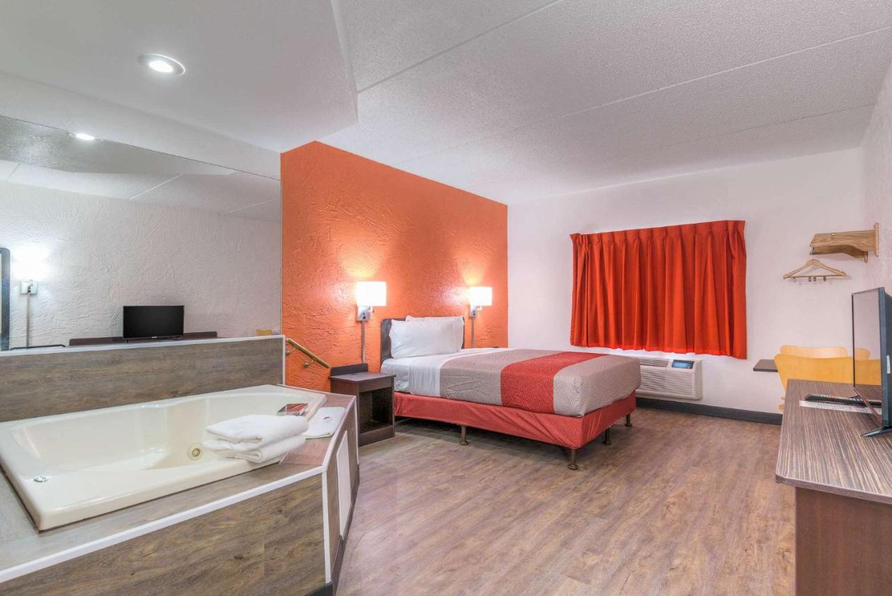 Motel 6-Bridgeview, Il Eksteriør billede