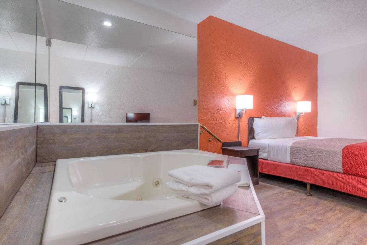 Motel 6-Bridgeview, Il Eksteriør billede